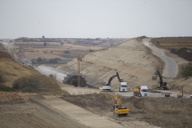 Halkalı-Kapıkule "hızlı" demir yolu hattında çalışmalar yoğunluk kazandı